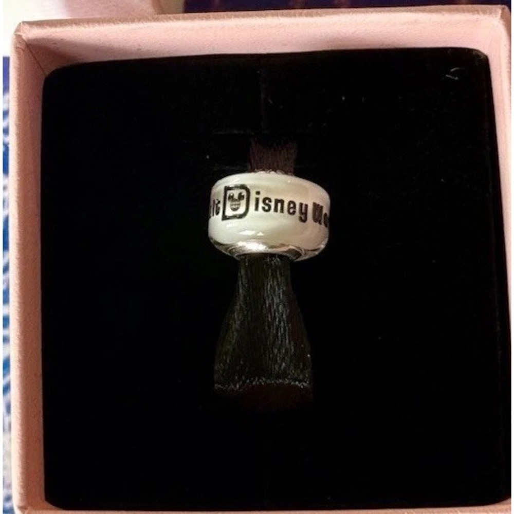 Disney Parks Pandora Walt Disney World Murano Glass Charm White Black NEW